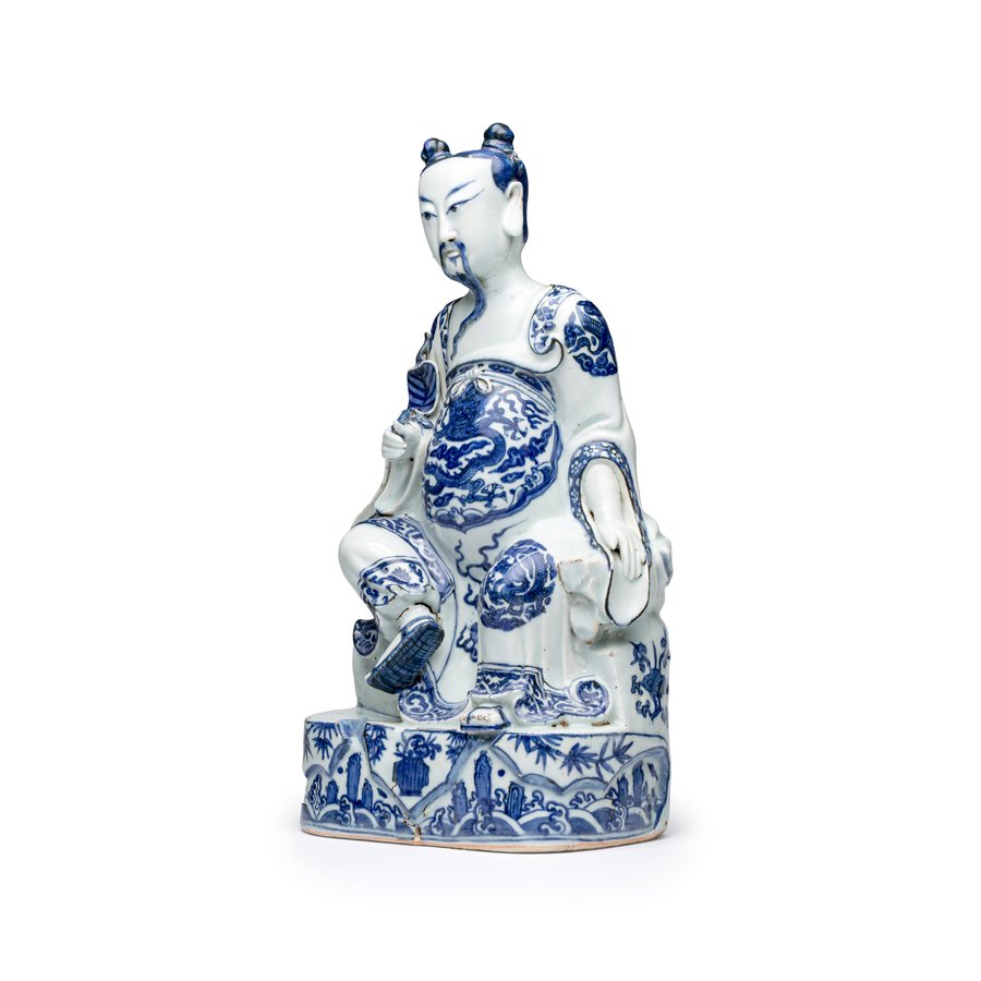 A fine Chinese blue and white figure of the immortal Zhongli Quan, Jiajing