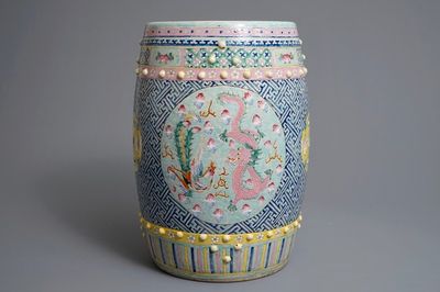 A Chinese famille rose 'dragon and phoenix' garden seat, 19th C.
