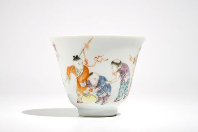 A Chinese famille rose wine cup with playing boys, Republic, 20th C.
