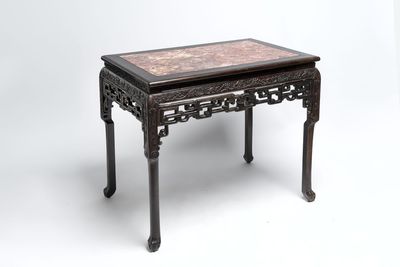 A Chinese marble-topped hongmu console table, 19/20th C.