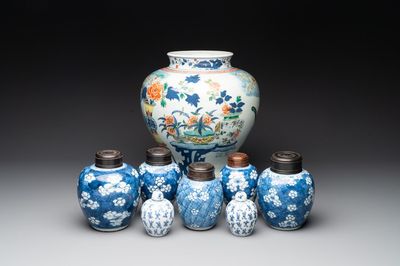 A Chinese wucai vase and seven blue and white jarlets, 19th C.