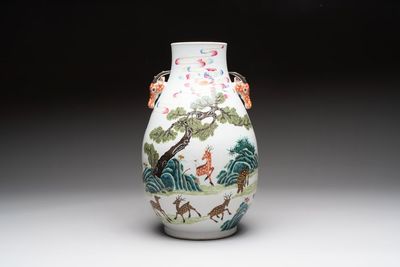 A fine Chinese famille rose 'hu' 'deer and monkey' vase, 19th C.