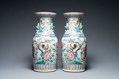 A pair of Chinese famille rose 'rooster' vases, 19th C.