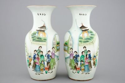 A pair of Chinese famille rose vases with "Shanghai" design, 19/20th C.