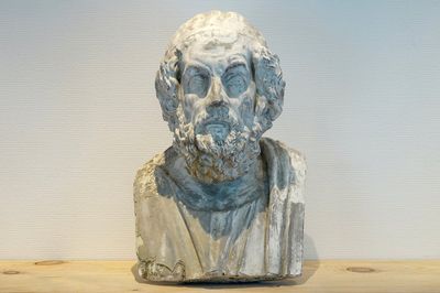 A plaster cast of a Homer bust, 19/20th C., Bruges