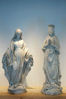 A set of two 116 cm plaster casts of female religious figures, 19/20th C., Bruges