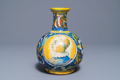 An Italian maiolica pharmacy bottle, Venice, 2nd half 16th C.