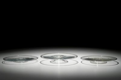 Three short-stemmed English glass tazze, 19th C.