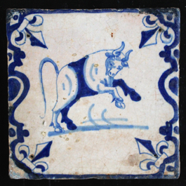 Lot de 6 carreaux en fa&iuml;ence de Delft, bleu et blanc, diff&eacute;rentes images d'animaux, 17e et 18e