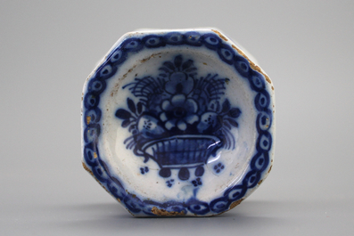A Dutch Delft blue and white salt, 18th C.