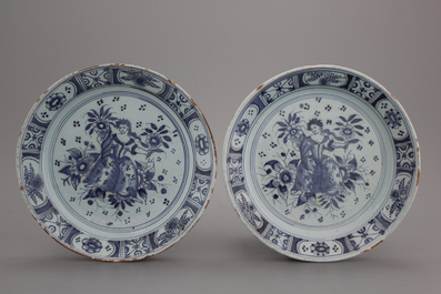 A pair of blue ground N&uuml;rnberg plates, 18th C.