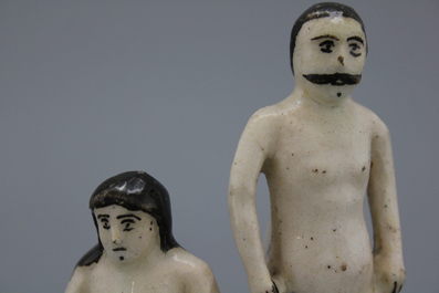 Groupe de figures Qadjar, homme et femme nus avec chien, 19e