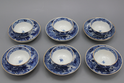 Lot de 6 tasses et sous tasses en porcelaine de Chine, bleu et blanc, 18e-19e