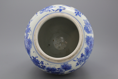 A Japanese Arita blue and white vase, 19th C.