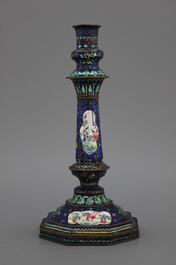 A Chinese Canton enamel candlestick, 18/19th C.