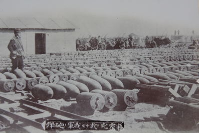 Exceptionnel album de photographies de la r&eacute;volution chinoise, 1900-1910