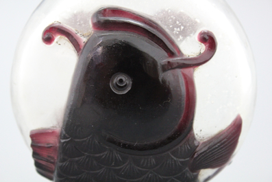 A Chinese snuff bottle, Peking glass, 19/20th C.