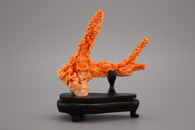 Groupe d'immortels en corail sculpt&eacute;, Chine, 19e