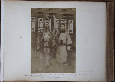 Exceptionnel album de photographies de Chine, 19e, ca. 1897