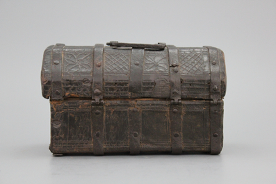 An interesting Franco-Flemish leather iron-mounted letter (?) box, 15/16th C.