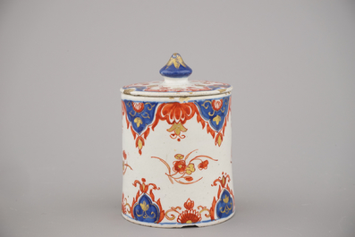 A small Dutch Delft dor&eacute; cylindrical box and cover, 18th C.
