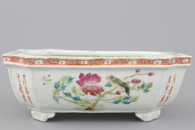 Coupe octagonale bonsai en porcelaine de Chine, famille rose, 19e
