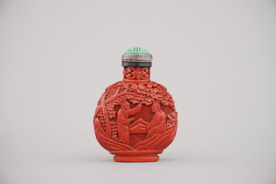 A Chinese cinnabar lacquer snuff bottle