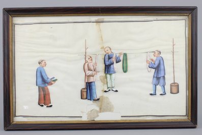 Lot de 8 peintures chinoises sur papier de riz &agrave; d&eacute;cor de la production de soie, Canton, env. 1800