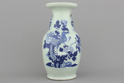 Trois grands vases c&eacute;ladon en porcelaine de Chine:  un avec objets de lettr&eacute;s, un avec un Immortel et un avec un paon, 19e-20e