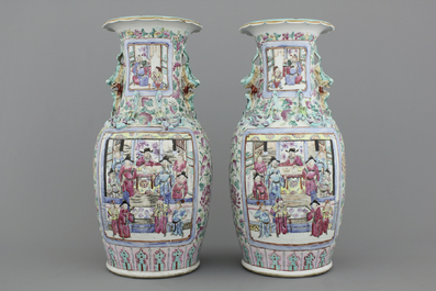 A pair of Chinese porcelain famille rose vases with palace scenes, 19th C.