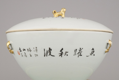 Houder voor warm voedsel in Chinees porselein, in de stijl van Deng Bishan, 19e-20e eeuw