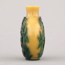 Chinees snuifflesje in gelaagd glas, ca 1800