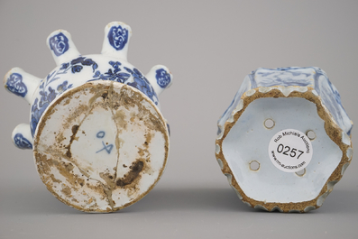 A Dutch Delft blue and white small tulip vase and flower holder, 17/18th C.