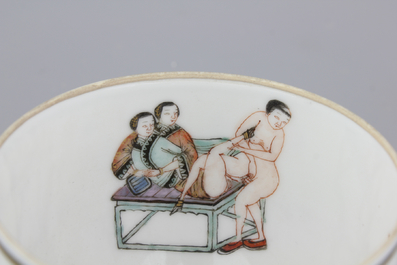 Opmerkelijke kom in Chinees porselein met erotische taferelen, 19e eeuw