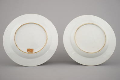 A pair of Chinese export porcelain grisaille and gilt plates with Aurora in her chariot, Qianlong, 18th C.