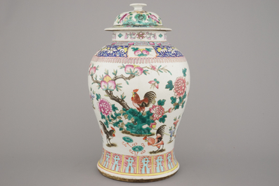 A Chinese porcelain polychrome jar and cover with a cockerel, 19th C.