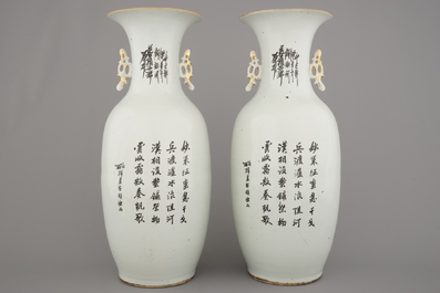 A pair of Chinese porcelain vases with warrior scenes, 19/20th C.
