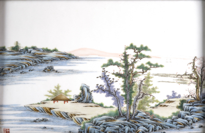 Paar plaquettes in Chinees porselein met fijne landschapsbeschildering, 19e eeuw