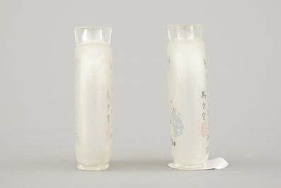 Two Chinese reverse painted glass snuff bottles, 19/20th C.