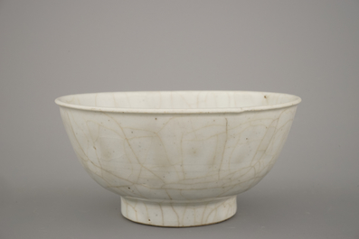 Coupe en porcelaine de Chine monochrome, dynastie Ming