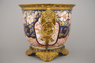 An ormolu-mounted Chinese porcelain bowl, 19th C.