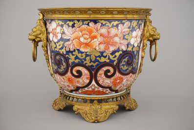 An ormolu-mounted Chinese porcelain bowl, 19th C.