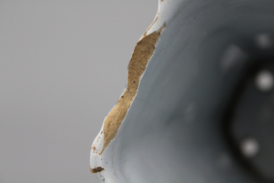 Paire de porte-fleurs en fa&iuml;ence de Delft, bleu et blanc, 18e