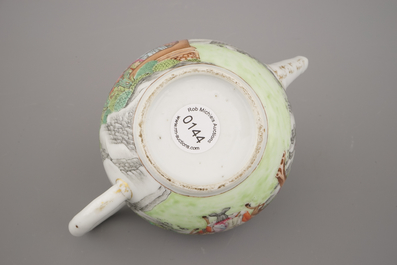 Th&eacute;i&egrave;re couverte tr&egrave;s fine en porcelaine de Chine pour l'export, Qianlong, 18e