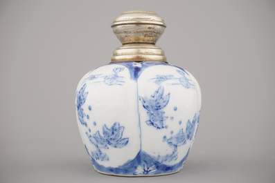 A Chinese porcelain blue and white vase with silver mounts, 20th C.