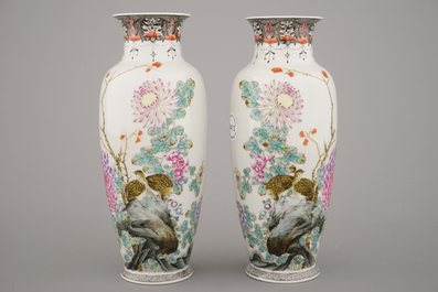 A pair of Chinese porcelain famille rose vases with quails, early 20th C.