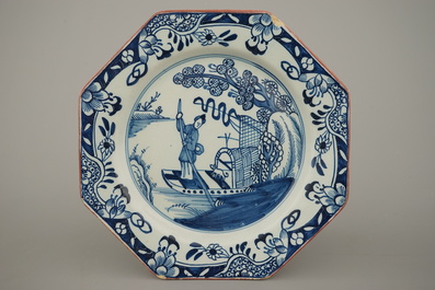 A pair of English Delftware chinoiserie plates, Liverpool, 18th C.