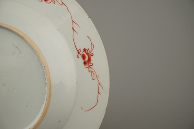 A Chinese porcelain Kakiemon style plate, Qianlong, 18th C.