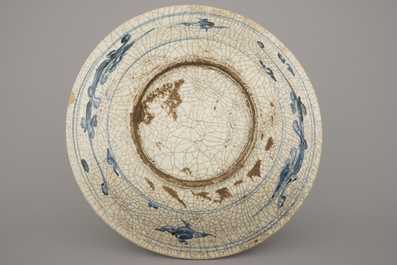 A large Chinese porcelain Ming dynasty Swatow dish, 16th C.