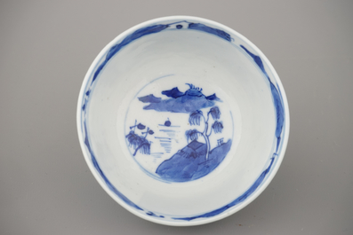 Two Chinese porcelain blue and white plates and three bowls, Kangxi and late Qing dynasty